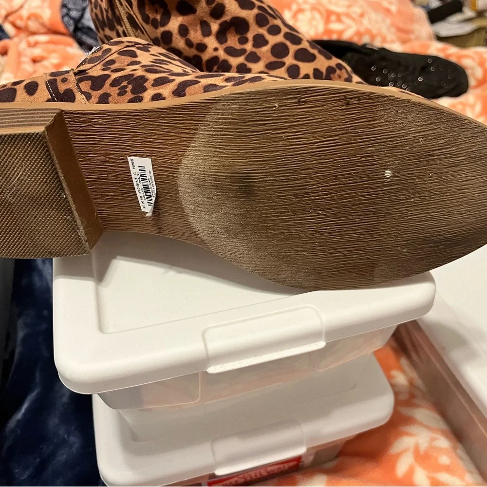 Torrid Brown Leopard Ankle Booties - Picture 6 of 15